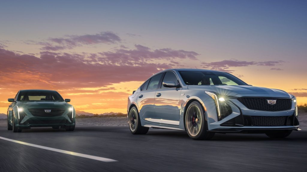  Cadillac CT5-V y CT5-V Blackwing 2025