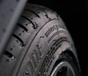 ¿Los neumáticos deteriorados aumentan el consumo de gasolina?