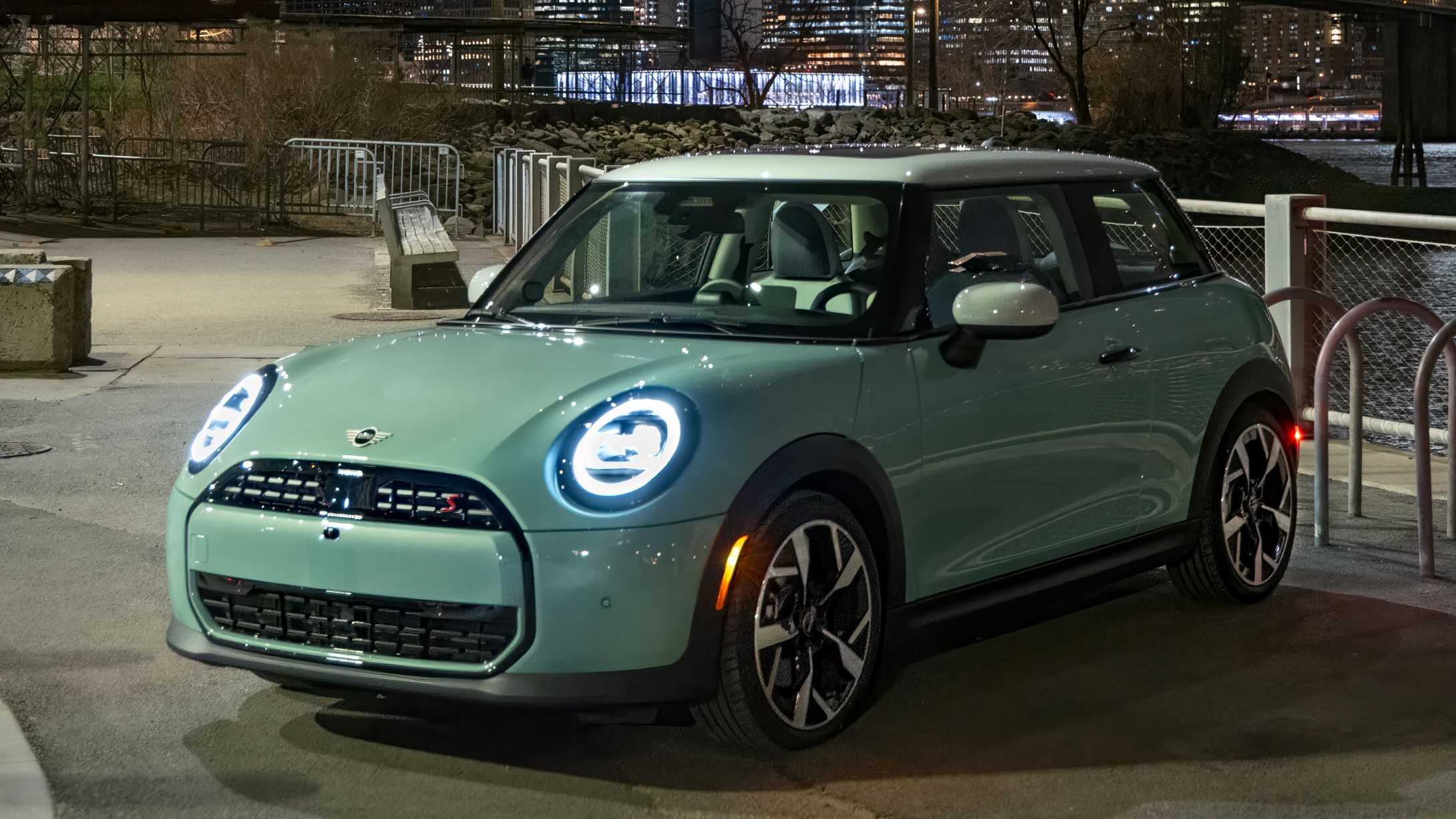 Nuevo MINI Cooper S: La quinta generación de un clásico de clásicos