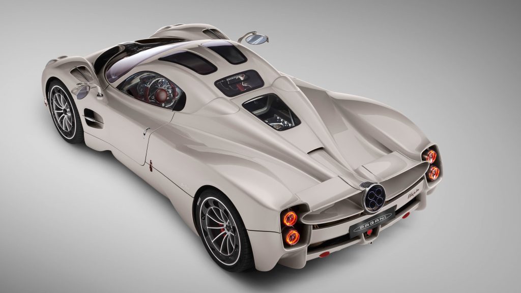 Pagani Utopia: The only hypercar with a manual transmission 