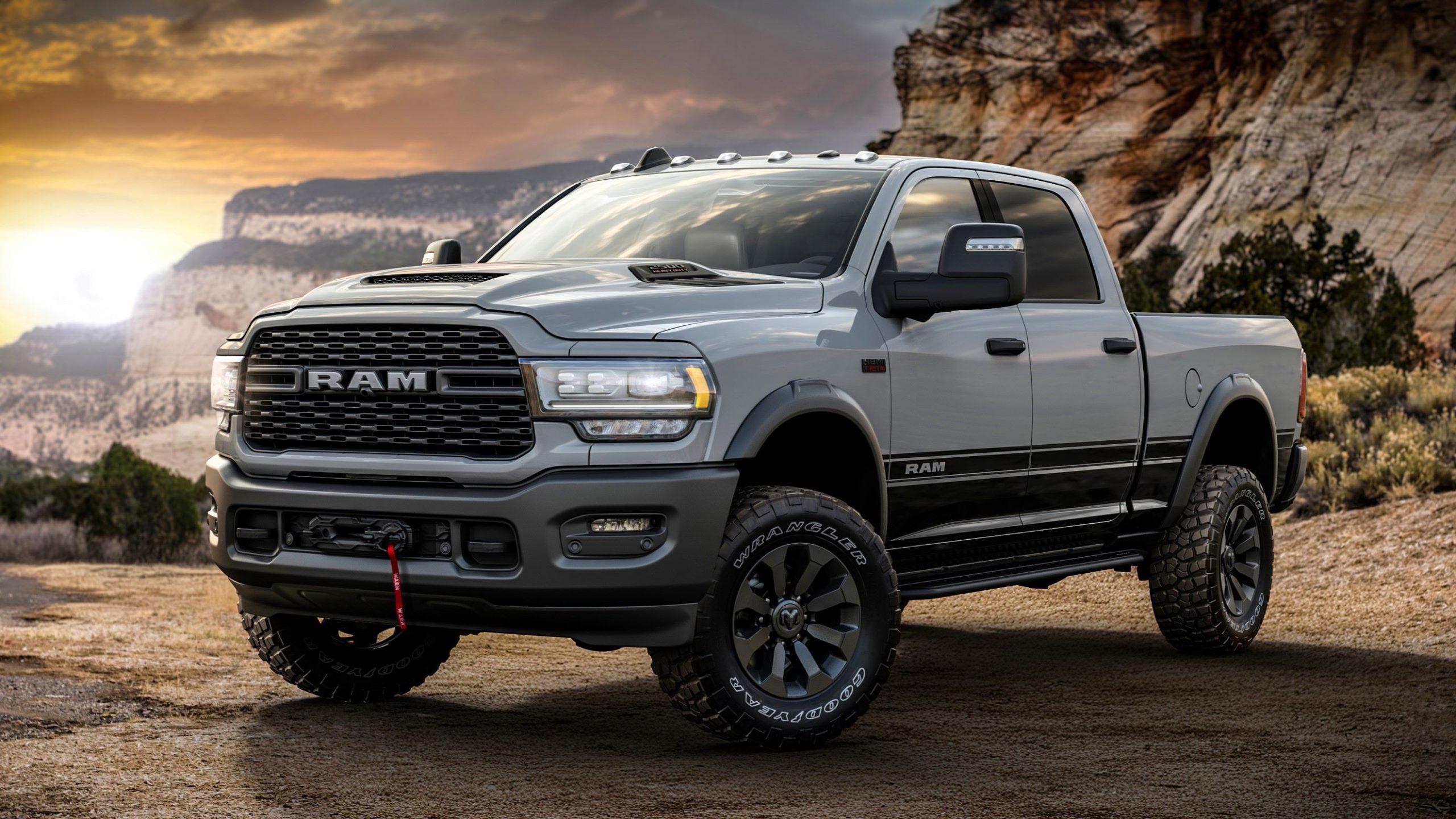 Ram Power Wagon y Rebel HD Lunar Edition: Fusión de potencia y diseño