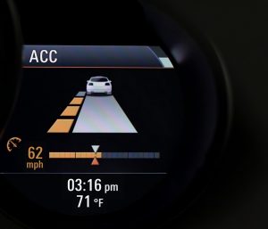 ¿Qué significa ACC en un auto y para qué sirve?