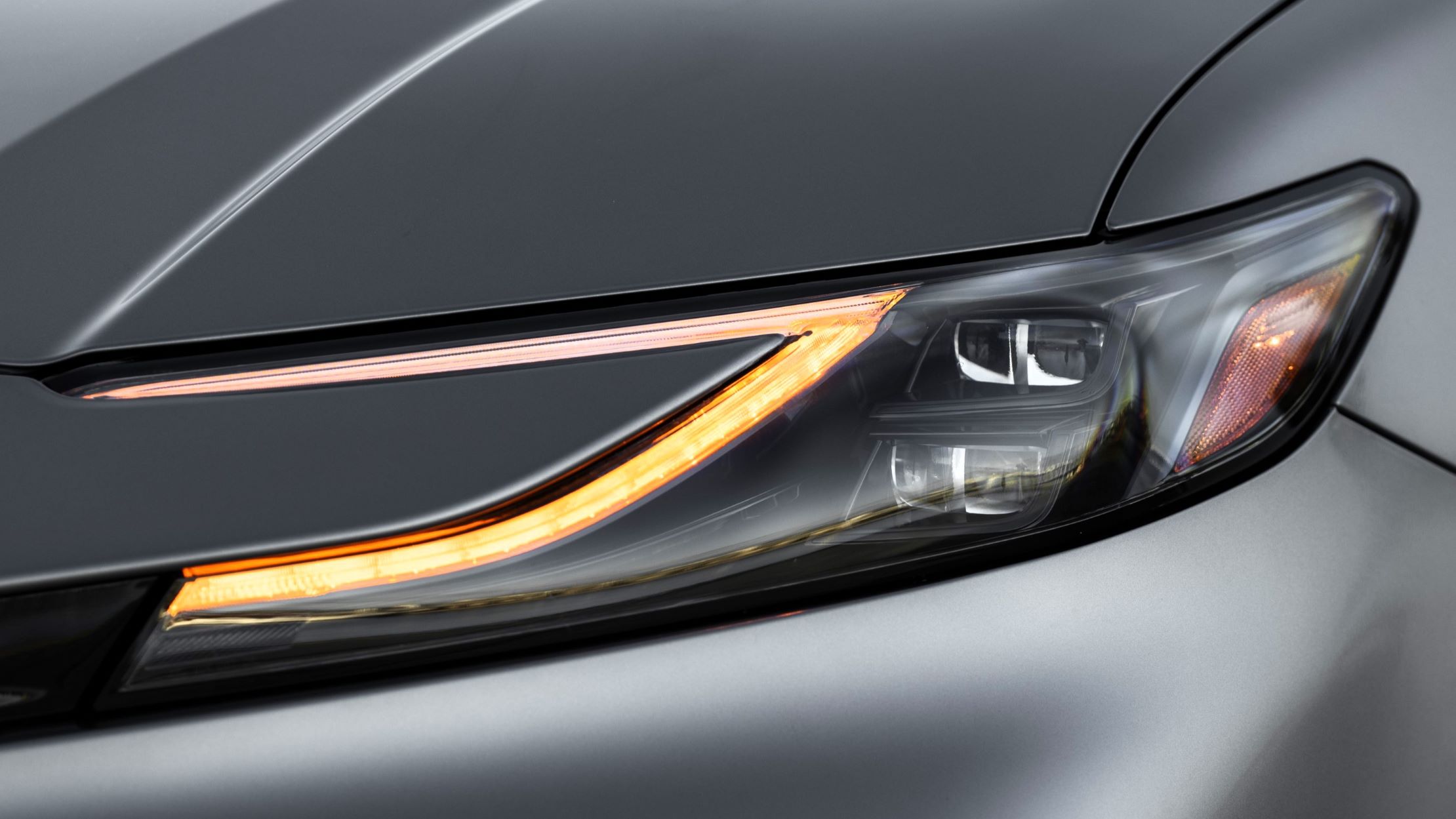 Toyota RAV4 2026 Todo sobre su nuevo look y potencia híbrida