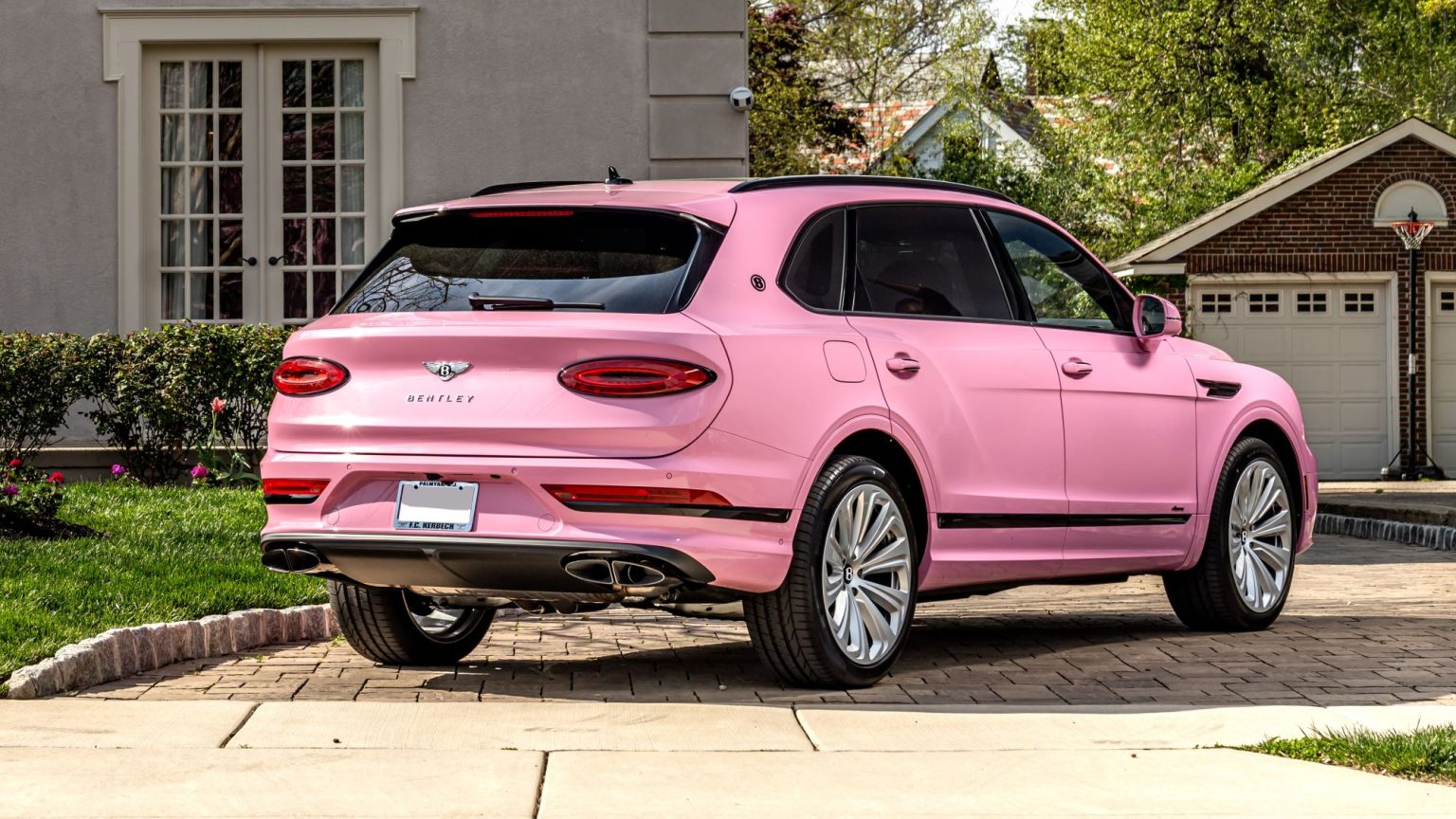 Este SUV de lujo está disponible en más de 100 colores exteriores - Autos