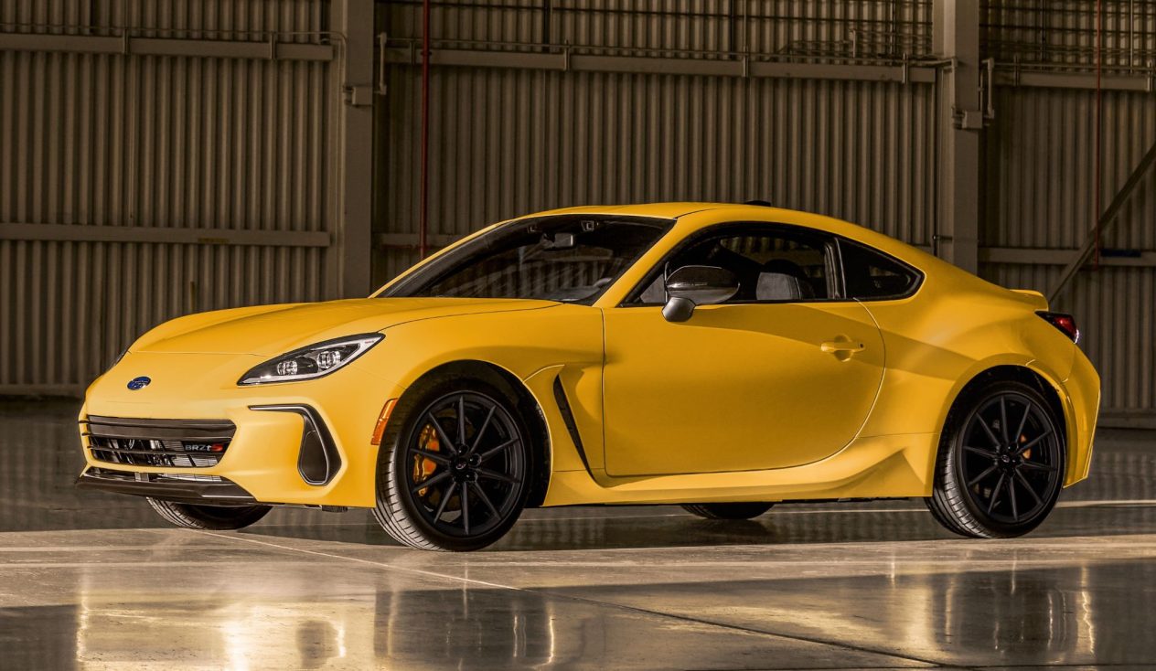 diciones limitadas a 350 unidades con mejoras de STI, frenos Brembo y el icónico color Sunrise Yellow. Descubre la ficha técnica y las claves de estos futuros coleccionables: uno con la furia del turbo y tracción total, el otro con la pureza de la propulsión trasera.