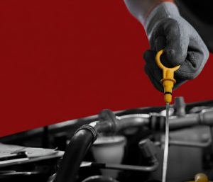 Cómo revisar el nivel de aceite de carro ¿En frío o en caliente