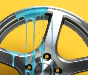 Cuál es el mejor líquido para limpiar rines de carro