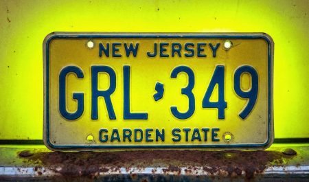 Documentación y costos para registrar un carro en New Jersey