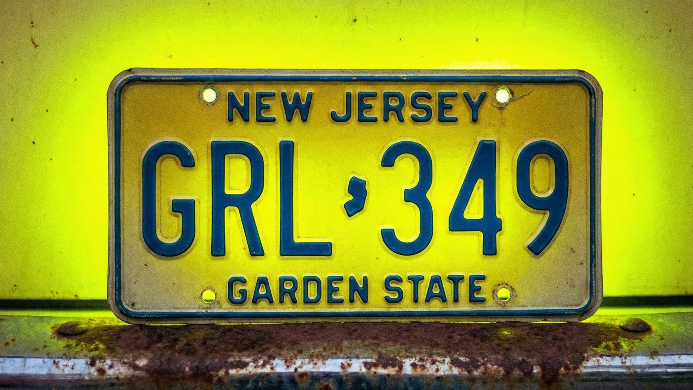 Documentación y costos para registrar un carro en New Jersey