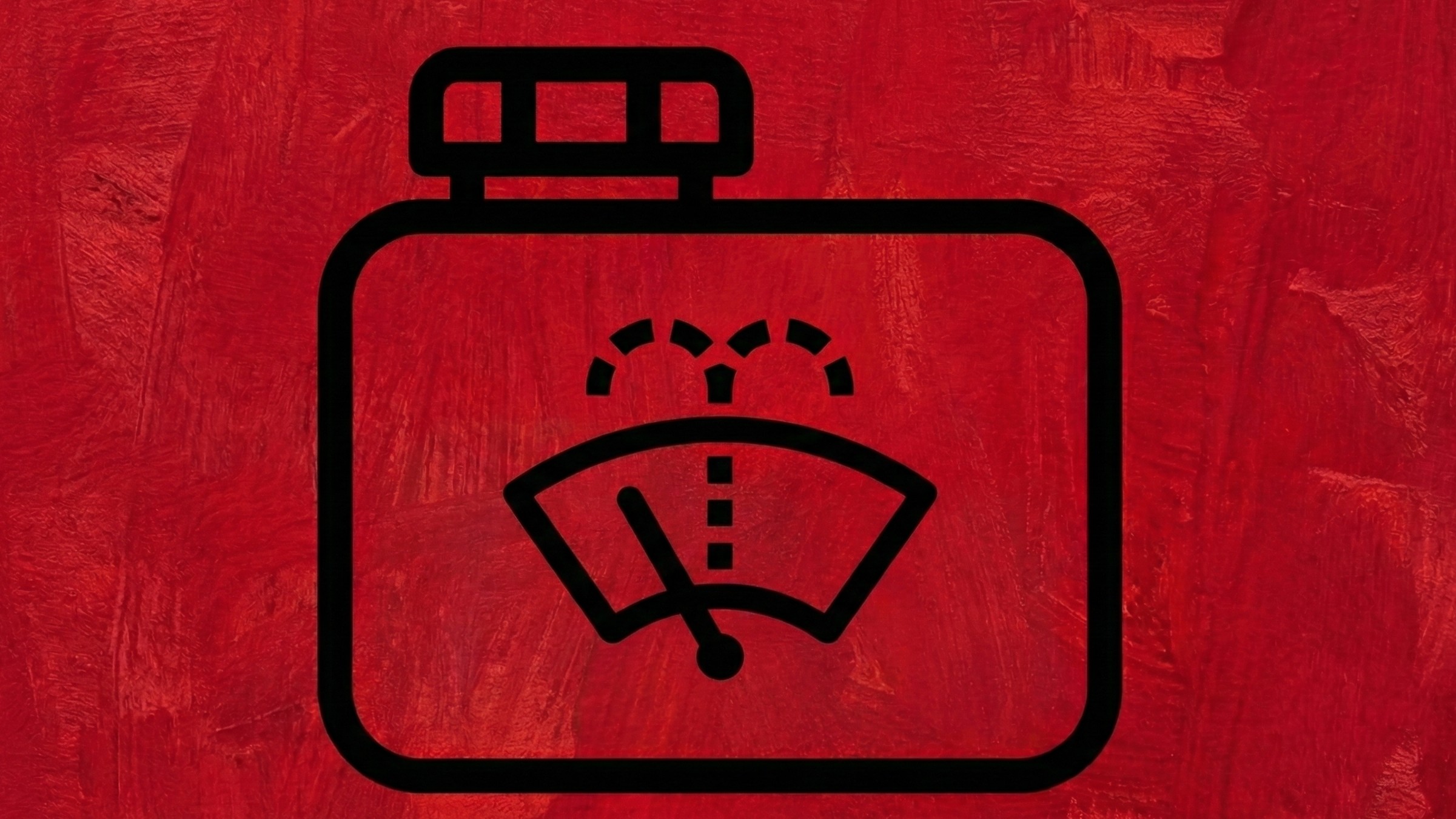 Limpia vidrios de carro ¿Usar agua o líquido comercial