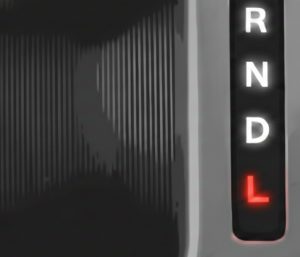 Qué significa la L en un carro automático