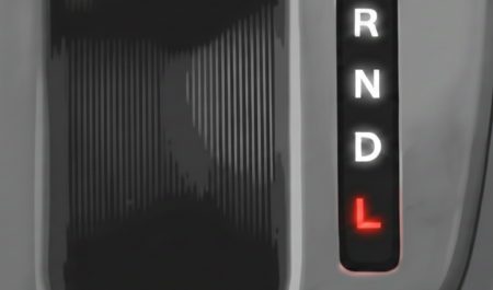 Qué significa la L en un carro automático